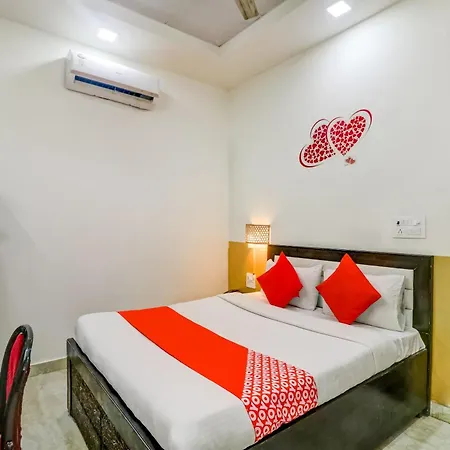 Hotel O Hari Nagar Near Mayapuri Metro Station